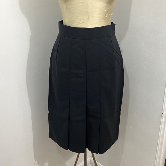 Akris Punto Black 100% Wool Skirt Women's Size 4 - Picture 1 of 10